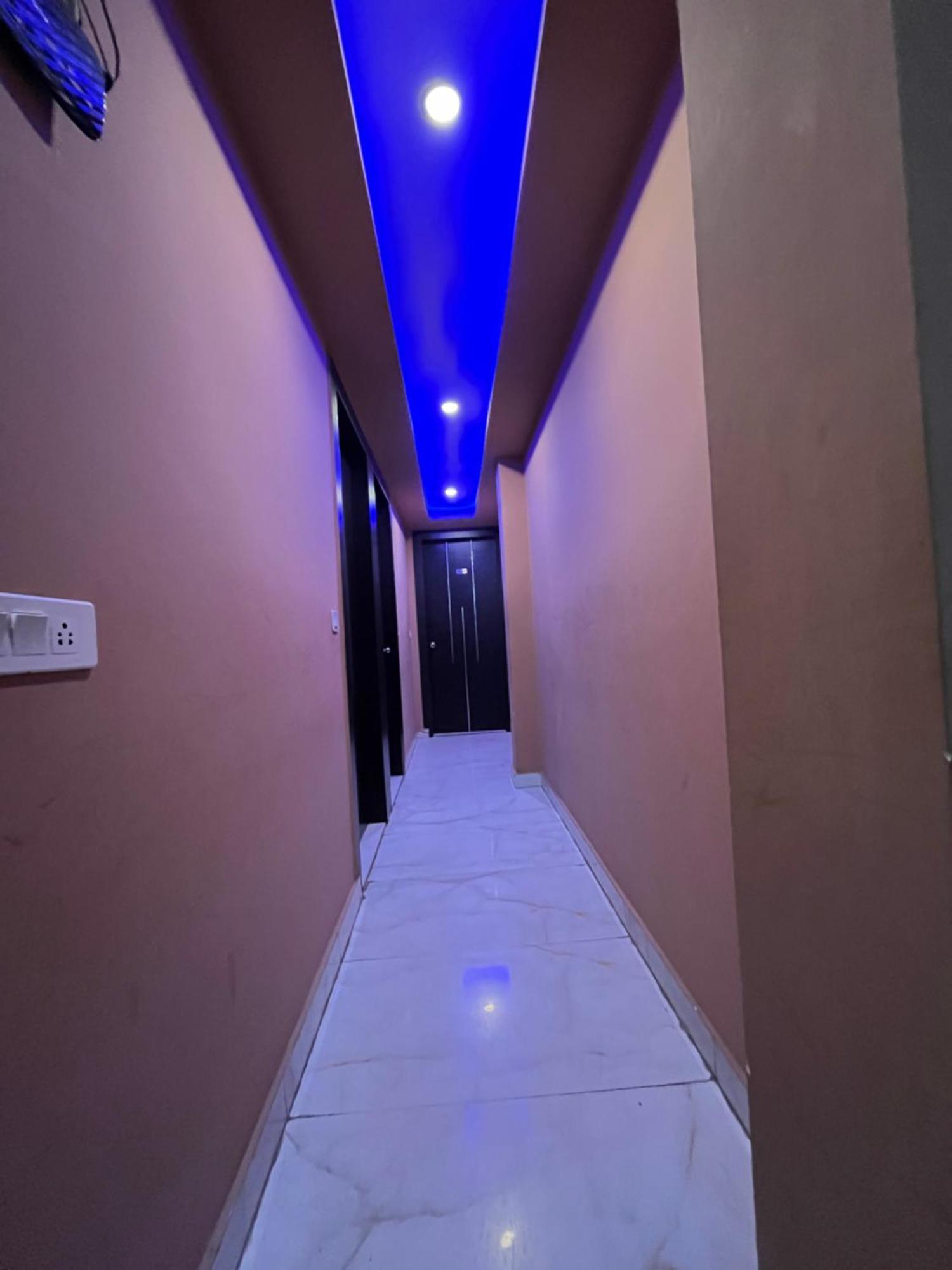 Jupiter Plaza Delhi Airport Hotell New Delhi Exteriör bild