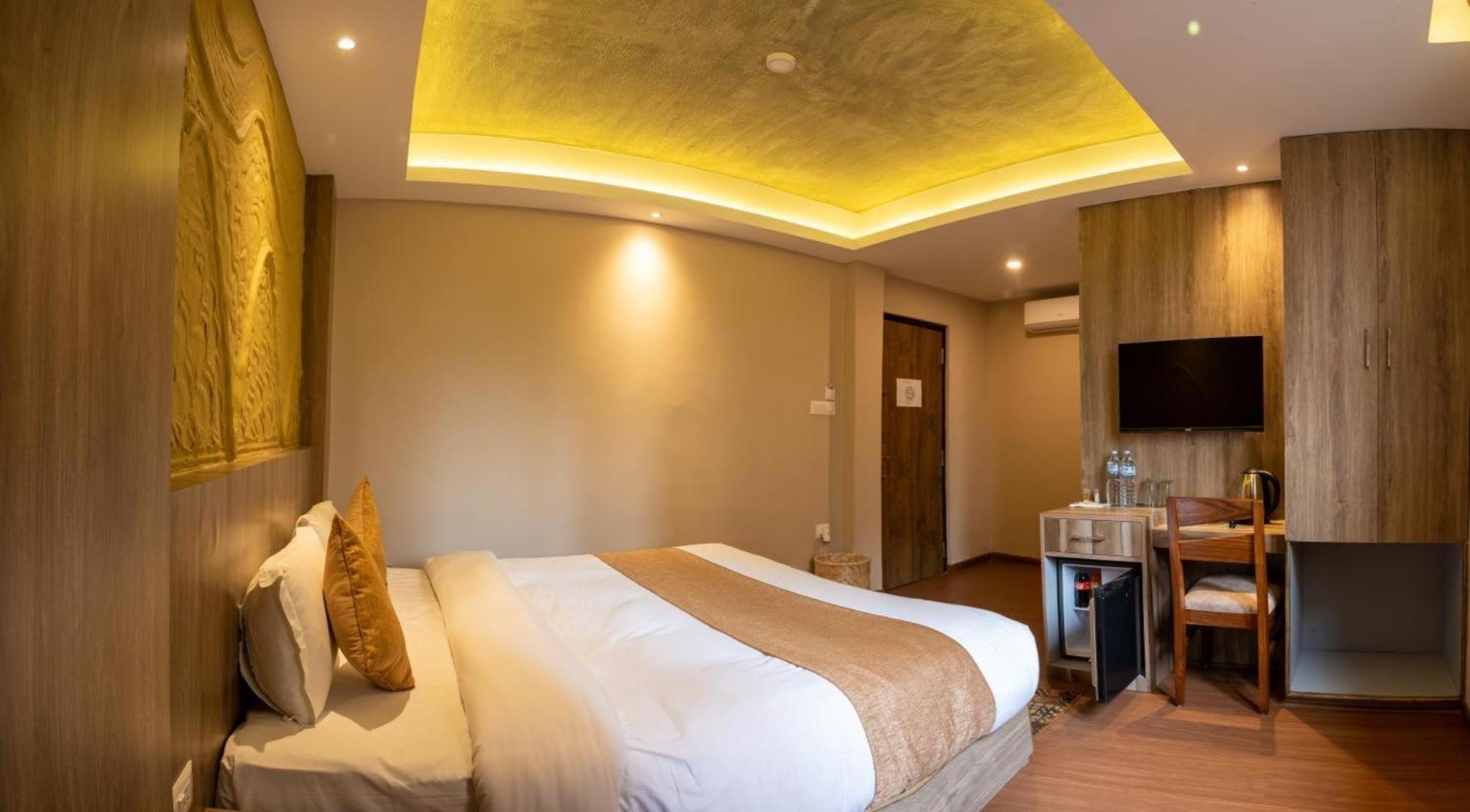 Jupiter Plaza Delhi Airport Hotell New Delhi Exteriör bild